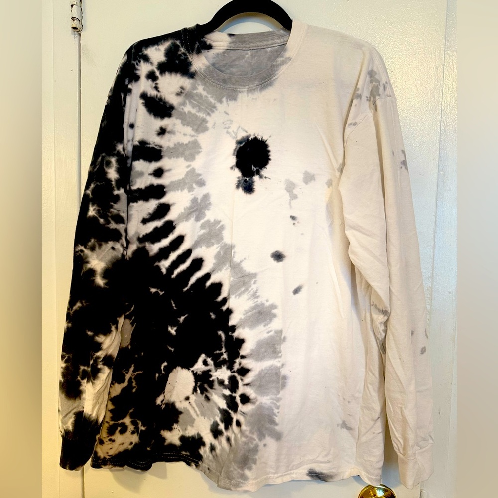 Vintage UO Black, White & Grey Tie-Dye Men's Shirt